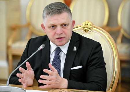 Фицо призвал Европу сесть за стол переговоров с Россией