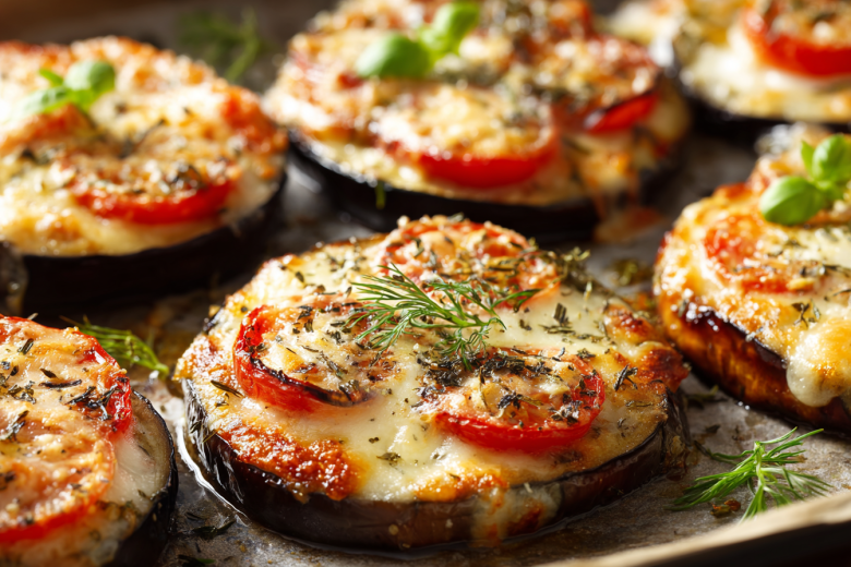 Рецепт баклажанов в духовке: просто и быстро