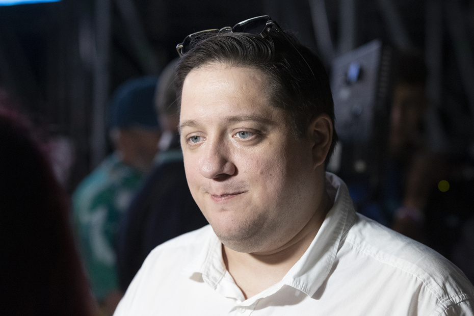 Роман Попов