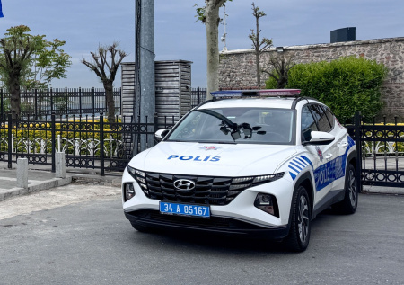 В Турции внезапно обрушился шестиэтажный дом вместе с жильцами