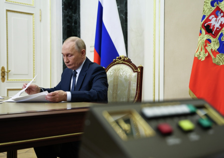 Путин обсудил с кабмином рыбное хозяйство России