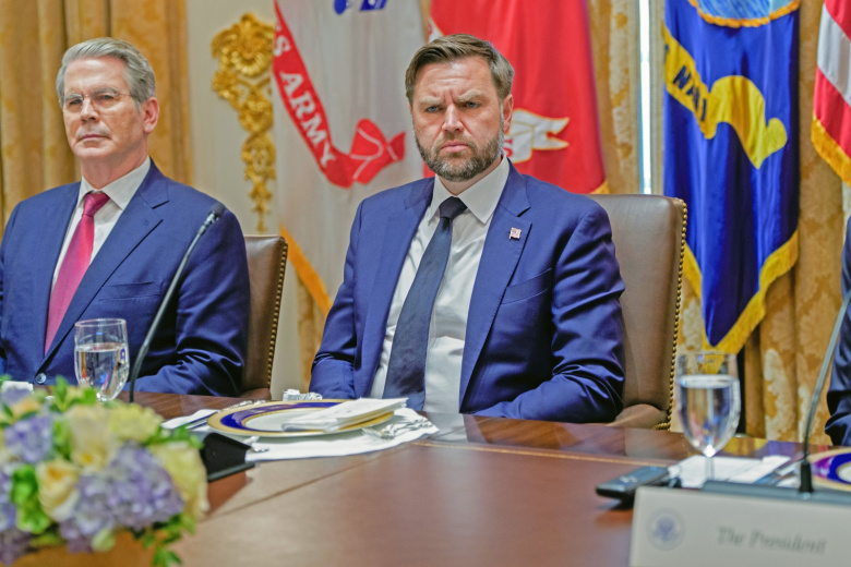 Джей Ди Вэнс