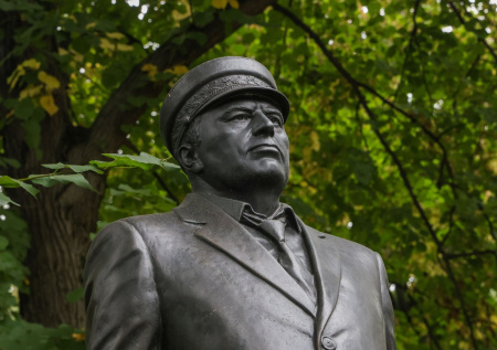 Круизный лайнер «Владимир Жириновский» начнет курсировать в России