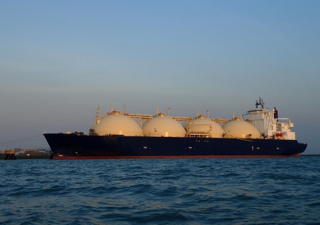 Раскрыта судьба танкера с нефтью из РФ, который остановили по пути в Индию