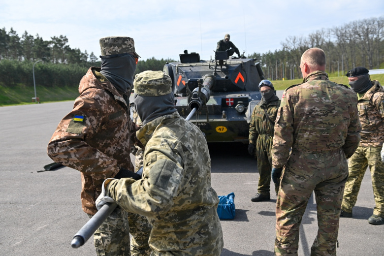 Украинские солдаты