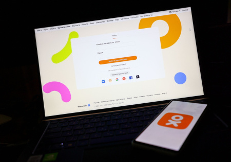 «Одноклассники» запустили курс «Школа социальных сетей» для пенсионеров