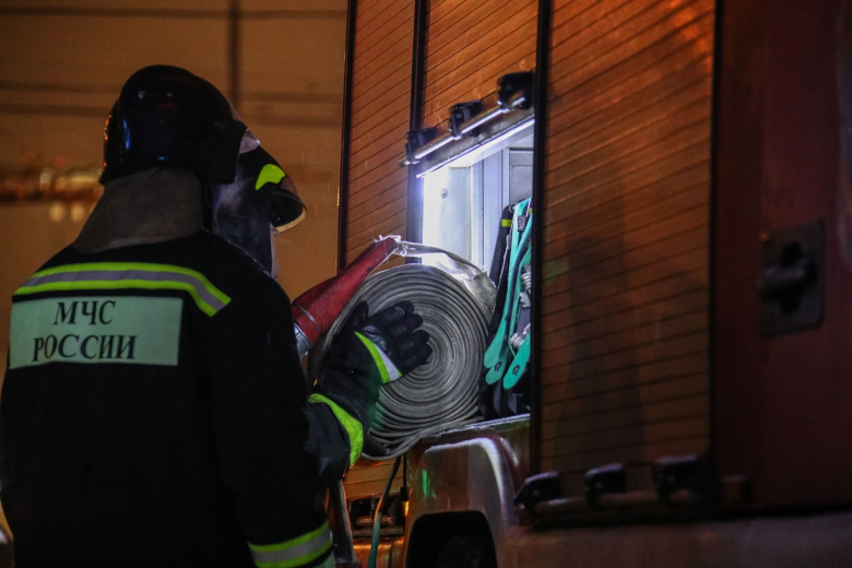 Сотрудники противопожарной службы МЧС