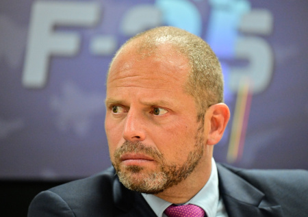 Бельгийский министр поспешил объясниться за угрозы в адрес России