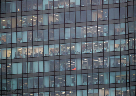 Россиянам напомнили о сокращенном рабочем дне на текущей неделе