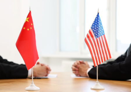 Стали известны причины перемены отношений между США и Китаем