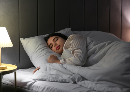 Ученый ответил, что означают внезапные вздрагивания перед сном