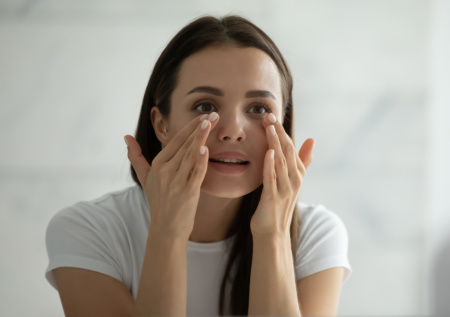 Офтальмолог назвала факторы, вызывающие синдром сухого глаза