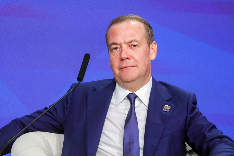 Дмитрий Медведев