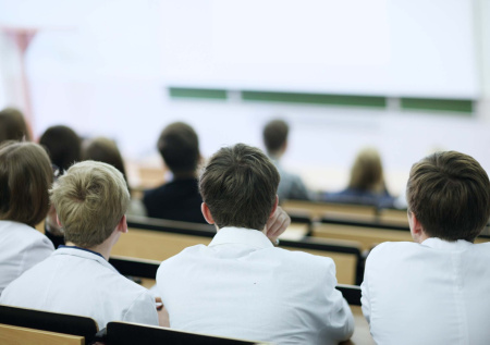 В России изменят процедуру поступления в медвузы