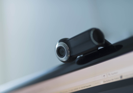 В петербургском МВД предупредили об опасности треш-стримов