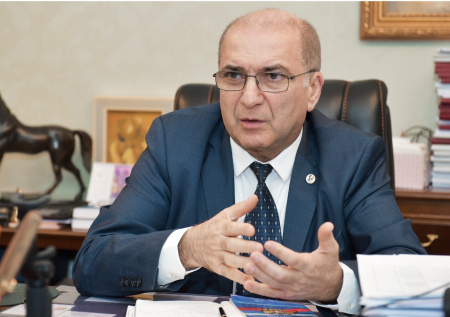 «Все время грозит кризис»: глава АРБ о цифровом рубле, ипотеке, вкладах