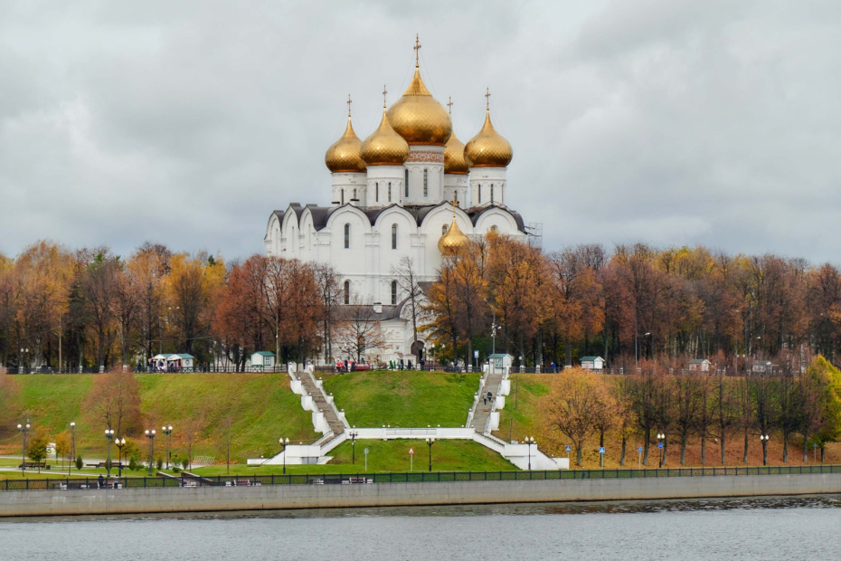 Успенский собор в Ярославле