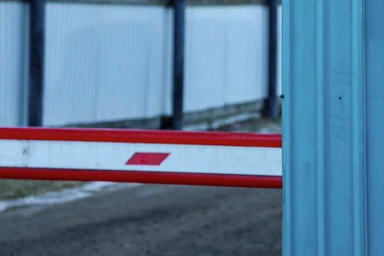 Ограждение на пропускном пункте