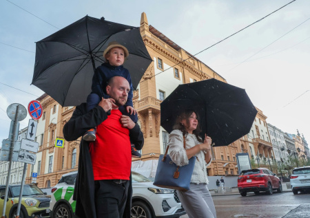 Петербуржцев предупредили о надвигающемся ненастье