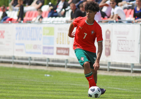 Роналду-младший дебютировал в сборной Португалии U16