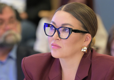 Ирина Дубцова показала публике нового парня