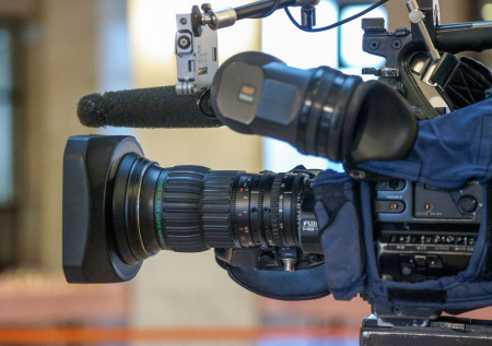 Киев препятствует работе журналистов на фронте