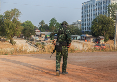 Военные взорвали скандально известную «фабрику рабов» в Мьянме