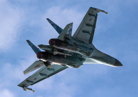 ОАК передала Минобороны России новую партию истребителей Су-35С