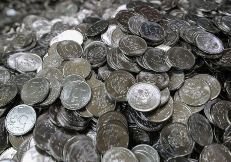 С россиян собрали рекордную тысячу тонн мелочи