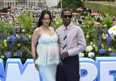 Рэпер ASAP Rocky намекнул на тайную свадьбу с Рианной