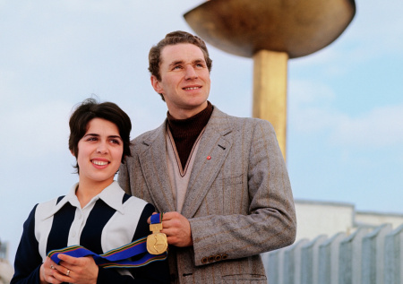 Разрыв с Родниной, драка с соперником, измена: история фигуриста Уланова