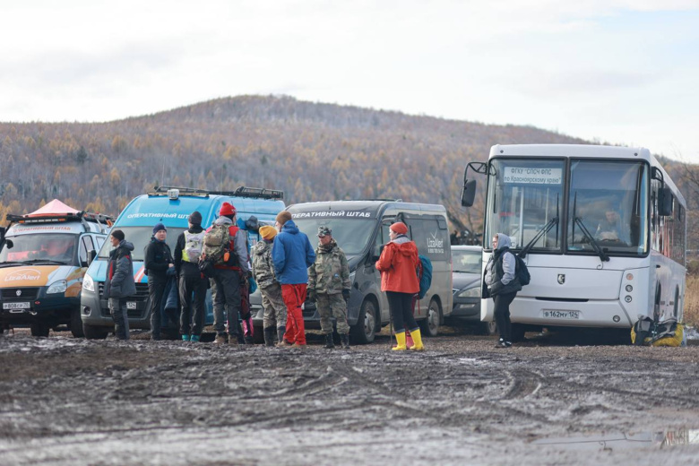 Поисковый отряд «Лиза Алерт» на месте исчезновения семьи Усольцевых