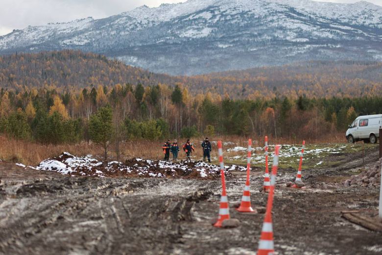 Поисковый отряд «Лиза Алерт» на месте исчезновения семьи Усольцевых