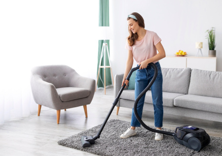 Стало известно, какие штрафы грозят россиянам за слишком громкую уборку