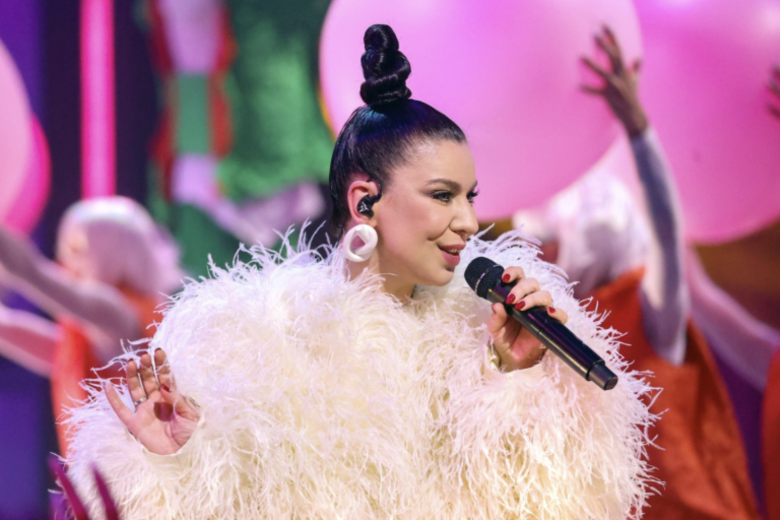 Певица Елка