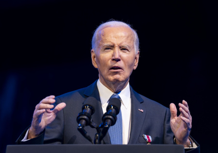 «Шлепнул по лицу»: стало известно о «пощечине Бога» для Байдена