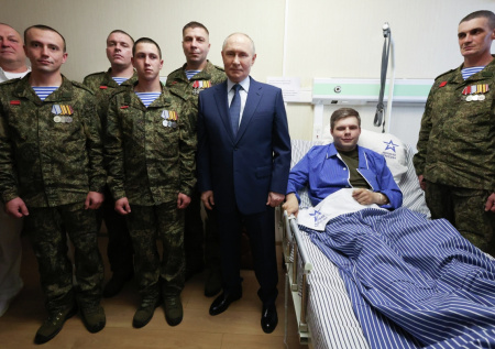 «На ту сторону»: командующий ранеными бойцами СВО Путин попал на видео