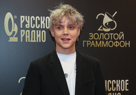 Ваня Дмитриенко рассказал о пикантных переписках со взрослыми поклонницами