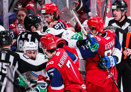 «Локомотив» не оставил «Салавату» шансов в матче КХЛ