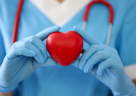 Россиянам рассказали, влияют ли небольшие дозы алкоголя на сердце