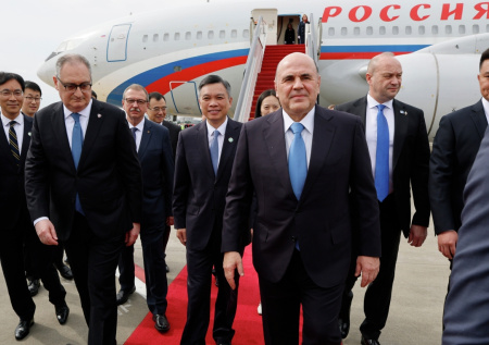 Поездка Мишустина на Aurus в Китае попала на видео