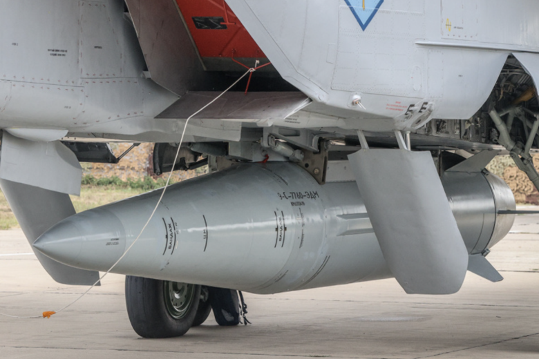 Истребитель-перехватчик МиГ-31К с гиперзвуковым авиационным ракетным комплексом «Кинжал»