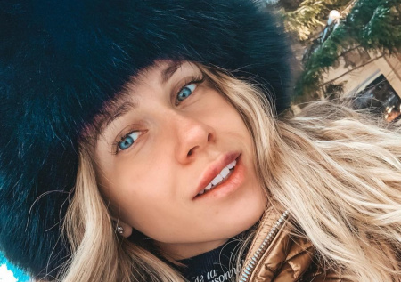 Открылись интересные факты о биографии блогера-должницы