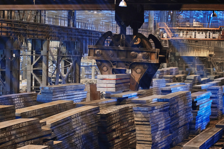 Цех огневой обработки и отгрузки литой заготовки на сталелитейном комбинате