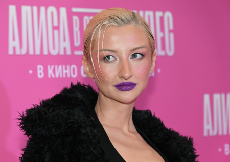 «Сумасшедший, забавный»: MARGO записала трек с секретным рэпером из США