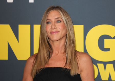 Дженнифер Энистон впервые показала своего возлюбленного-гипнотерапевта