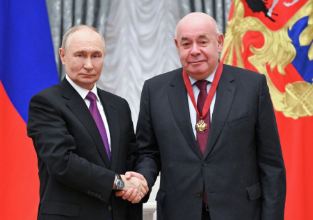 «Умеем смыкать ряды»: Путин указал на важное качество россиян