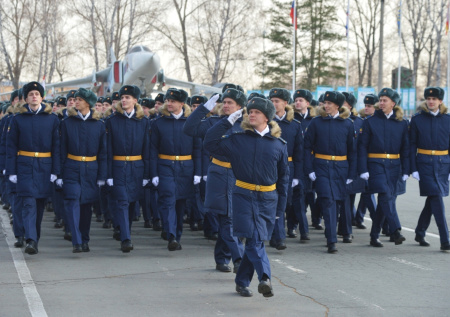 Один из регионов России начнет выпускать военных летчиков