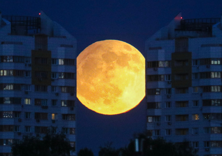 Стало известно, когда россияне увидят самое яркое суперлуние года