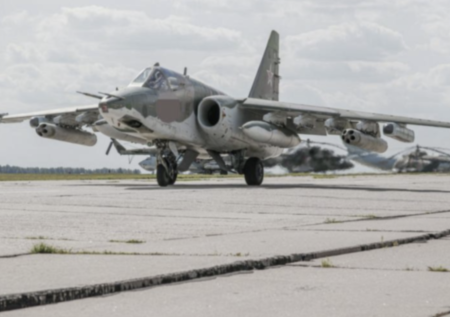 Су-25 поразил опорник и живую силу ВСУ: успехи ВС РФ к утру 4 ноября